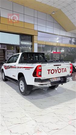 تۆیۆتا هایلۆکس